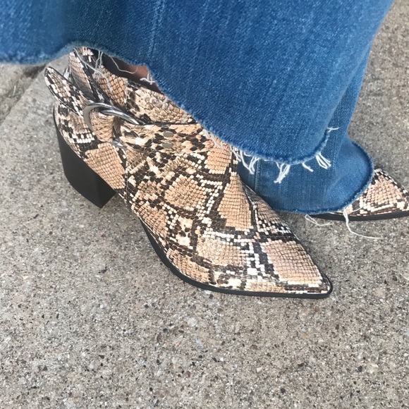 Snake print booties - Picture 2 of 2